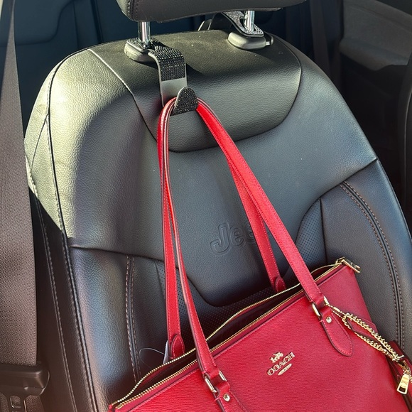 Car purse bag hook/ pocket book holder for headrest  so you don’t spill your bag - Picture 3 of 6